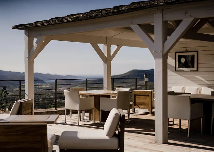 Boutique Hotel NOAE by Emerald Stay